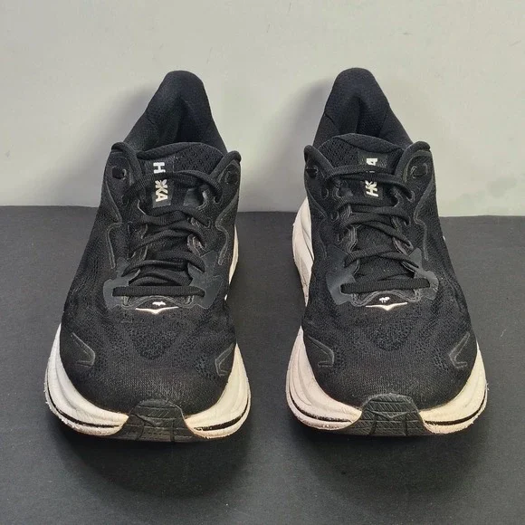 Hoka Men Clifton 10 Size 10.5 Black White Mesh Running Shoes 1162030 BWHT - Picture 2 of 12